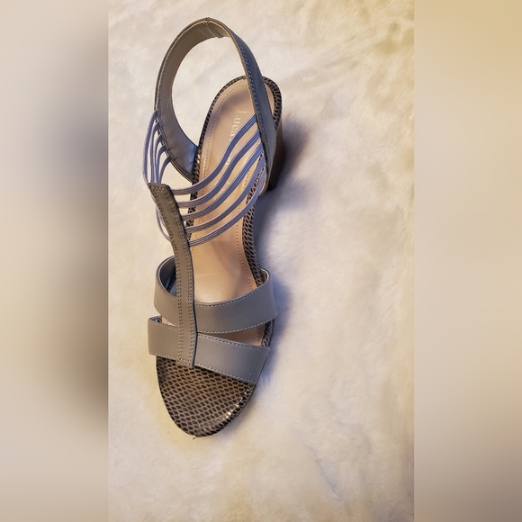 Summer sandals. Luca Ferri like new worn twice! Grey size 8 - Picture 2 of 5